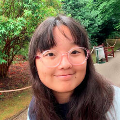 Alt Text: Profesional Photo of Lilly Liu